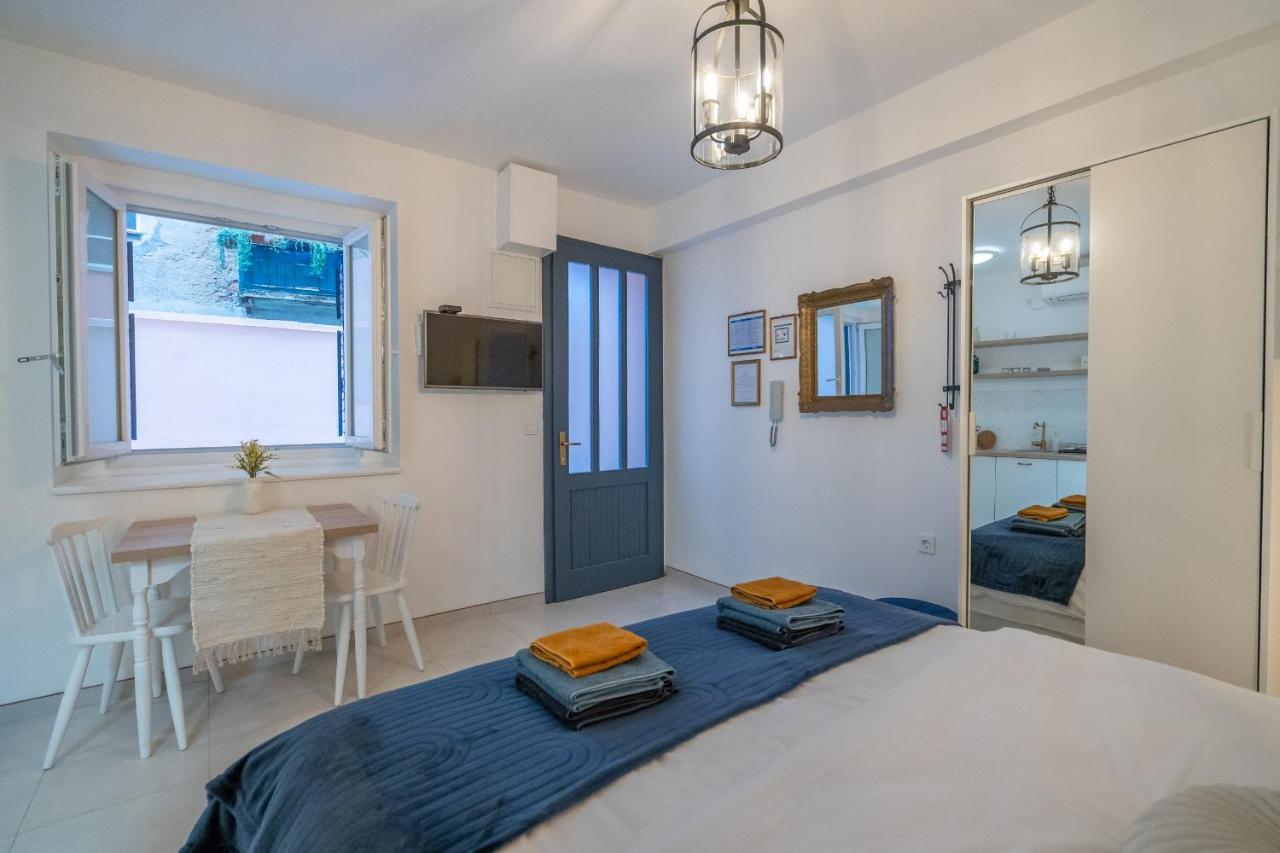 Starry Night Studio Apartment リエカ エクステリア 写真